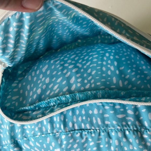 chubbies Mens Packable Hooded Windbreaker Fanny Pack Belt Bag Blue White Size S - Picture 10 of 12